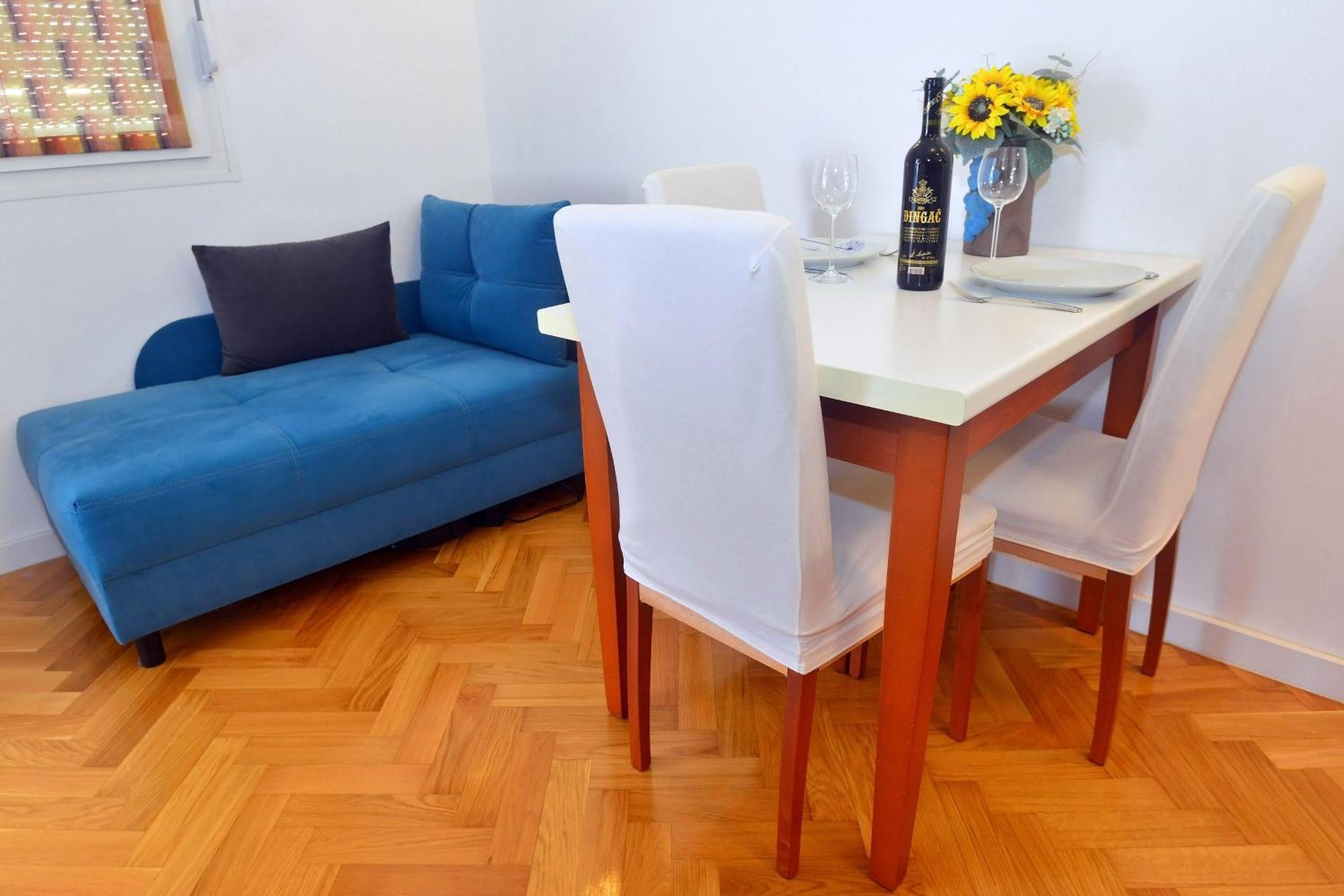 One Bedroom Apartment Terrace Parking Split Exterior foto